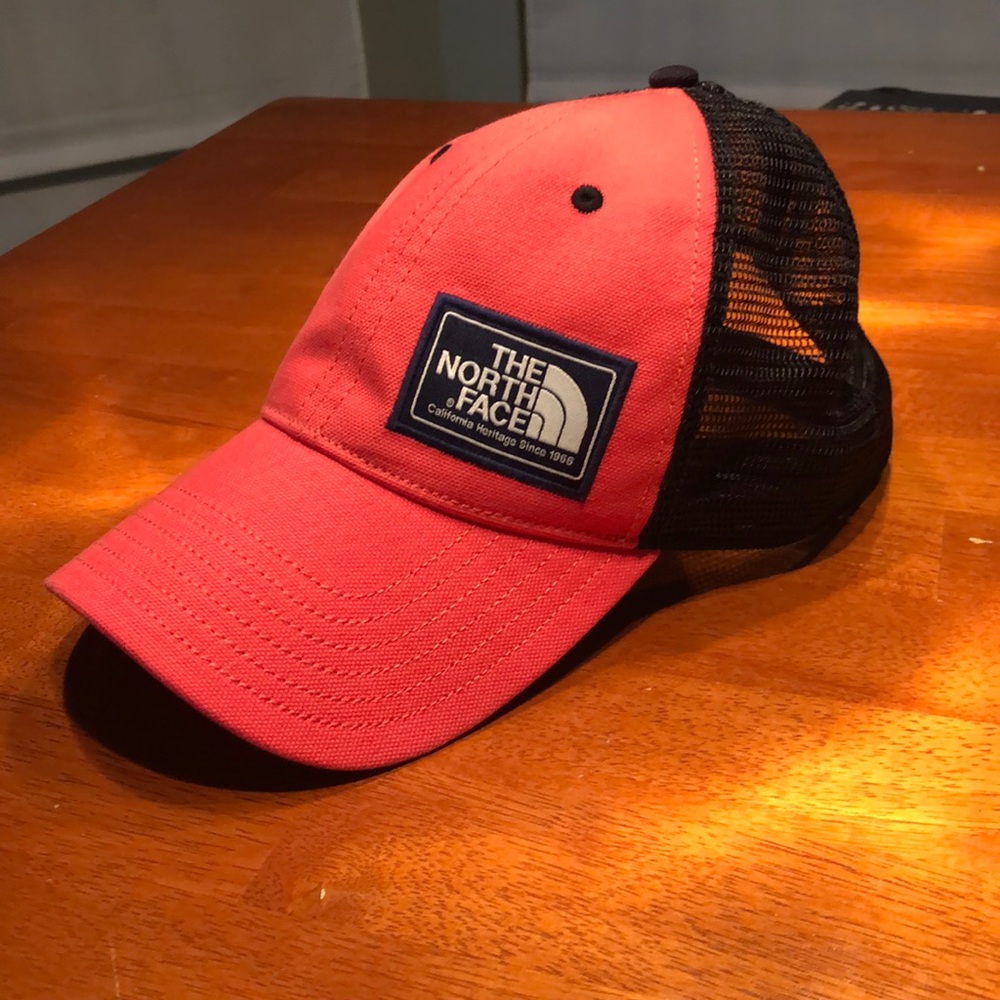 TheNorthFace UNISEX trucker hat